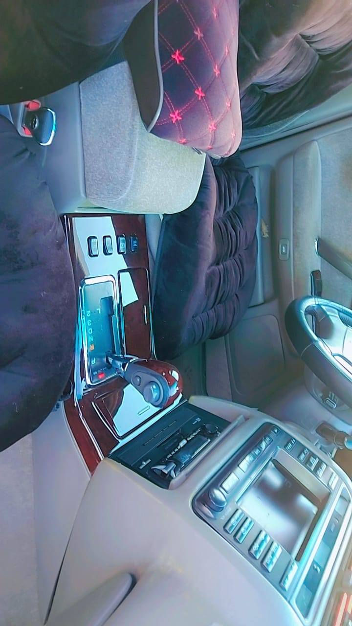 سلام عليكم مكلف بل نشر اخوان ملكه بيع مستعجل مديل 2002 فول واحد على واحد من عدا الفتحه اربع دك اصوليه مداور ثاني يوم رفم  اسليمانيه مواصفات اربع دك معروفه سعر ١١٠ بيه مجال بيع مستعجل ***********
