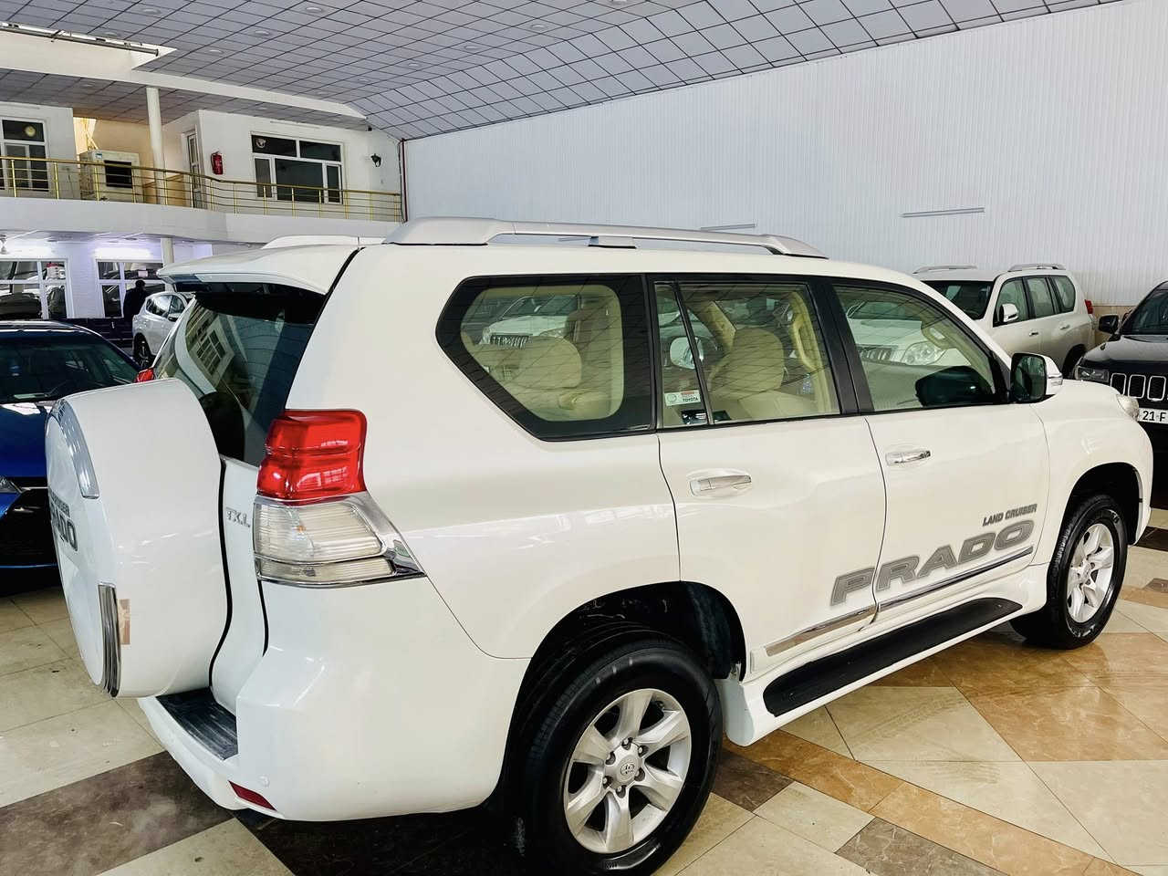 Prado 2011 4 سلندر بدون صبوغ سيارة بسمي عنوان أربيل 
***********
وتسأب
