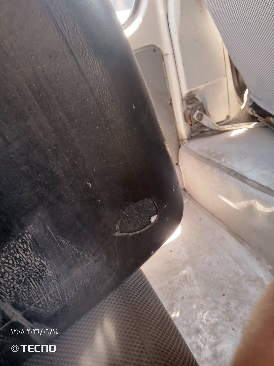 صندوك دليفري اصلي نضيف مال شغل بس ليطات مال سبرنكه مكسوره ول مصطره موجوده بغداد مستعجل عل بيعته ***********
