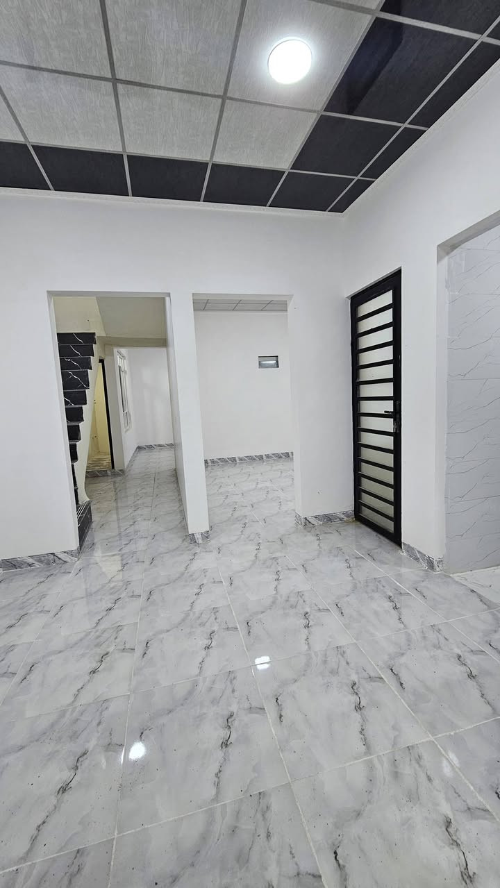 دار زيرو للبيع 🏠 بسعر جدا مناسب
مساحه 110 متر
 واجهه 6.25 متر 
موقع دار في منطقه القوسيات خلف معمل غاز التوفيق
3 غرف نوم 
استقبال مطبخ هول مغاسل داخليه مغاسل خارجيه
سعر 54 مليون وبيه مجال 

الاستفسار اتصل على الارقام التاليه
***********     ابو براق 
***********     ابو راكان 

   #عقارات_البصمة_الملكية
#مقاولات_عامه_بناء_بالقساط  #بيع_وشراء_الدور_والاراضي
