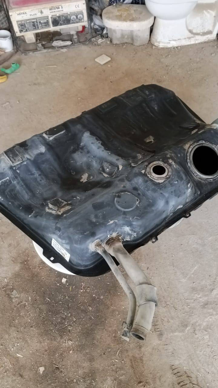 متوفر تانكيات بانزين فورتي سيراتو الموقع غزاليه مجمع العربيه ***********
