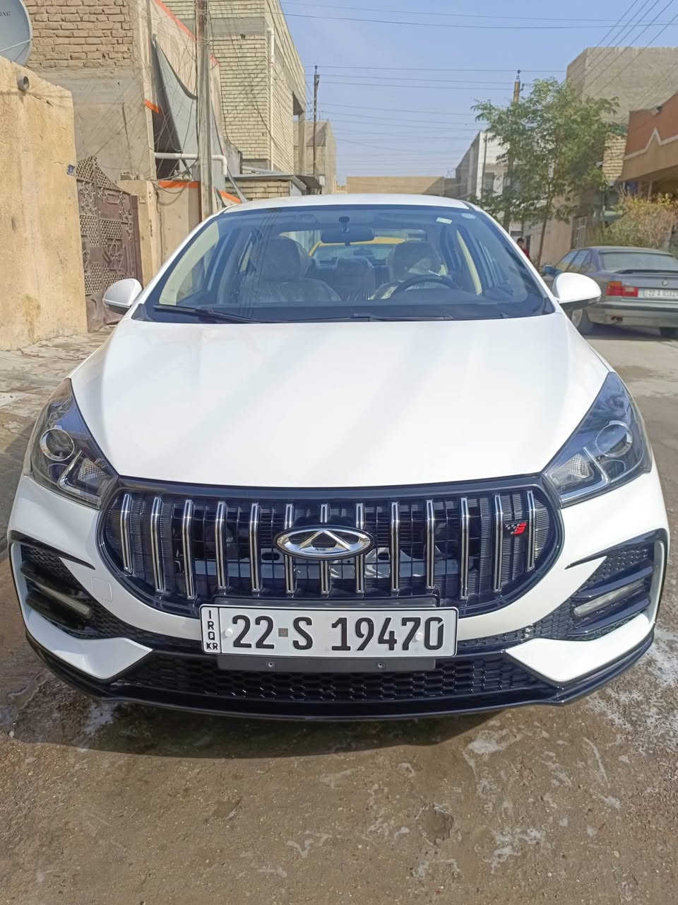 سلام عليكم شيري اريزو 5 موديل 2025 سياره حره ابسمي اربيل على وضع الشركة كفاله عامه ماشي 3000 وبيه ضمان سنه 5 كير ومكينه على شركة وحساس خلفي السعر 105 وبيه مجال الطيبين رقم ***********
