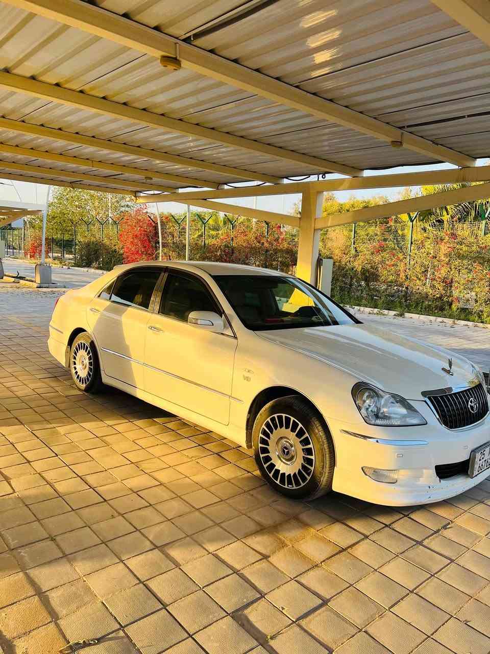 تيوتا كراون ماجسته 2003✈️
فول 5 دكم 
كفاله عامه  من گص ونقل جثه وضربه قويه فقط لخه بسيطه جمالغ خلفي 
ثلاجه 
3 قطع تبريد 
3 قطع برد 
تدفئه الكشنات 
داخل بيجي جلد 
لمواصفات معروفه وكلشي موضح بصور 
قرار 48 مداور بكل المحافظات 
هزه مصاقطه سنويه لل30
مكان سياره الديوانيه قضاء غماس 
سعر 160 وبيها مجال قليل
# ويل مايباخ  جلوبسات ابلادي تصعيد وتنزيل 
مراوس حسب القناعه  
اتصل وبيك خير وتدلل ***********
***********
