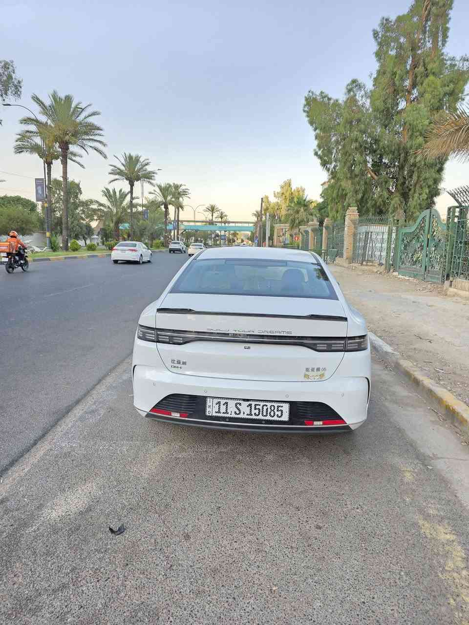 سلام عليكم سياره بيوايدي ديسترويار موديل 2025البيع
رقم بغدادماشيه 4500مكاني بغداد باسمي تحويل ثاني يوم بيه شخط بلبنيد
سعر 19500قفل تواصل***********
