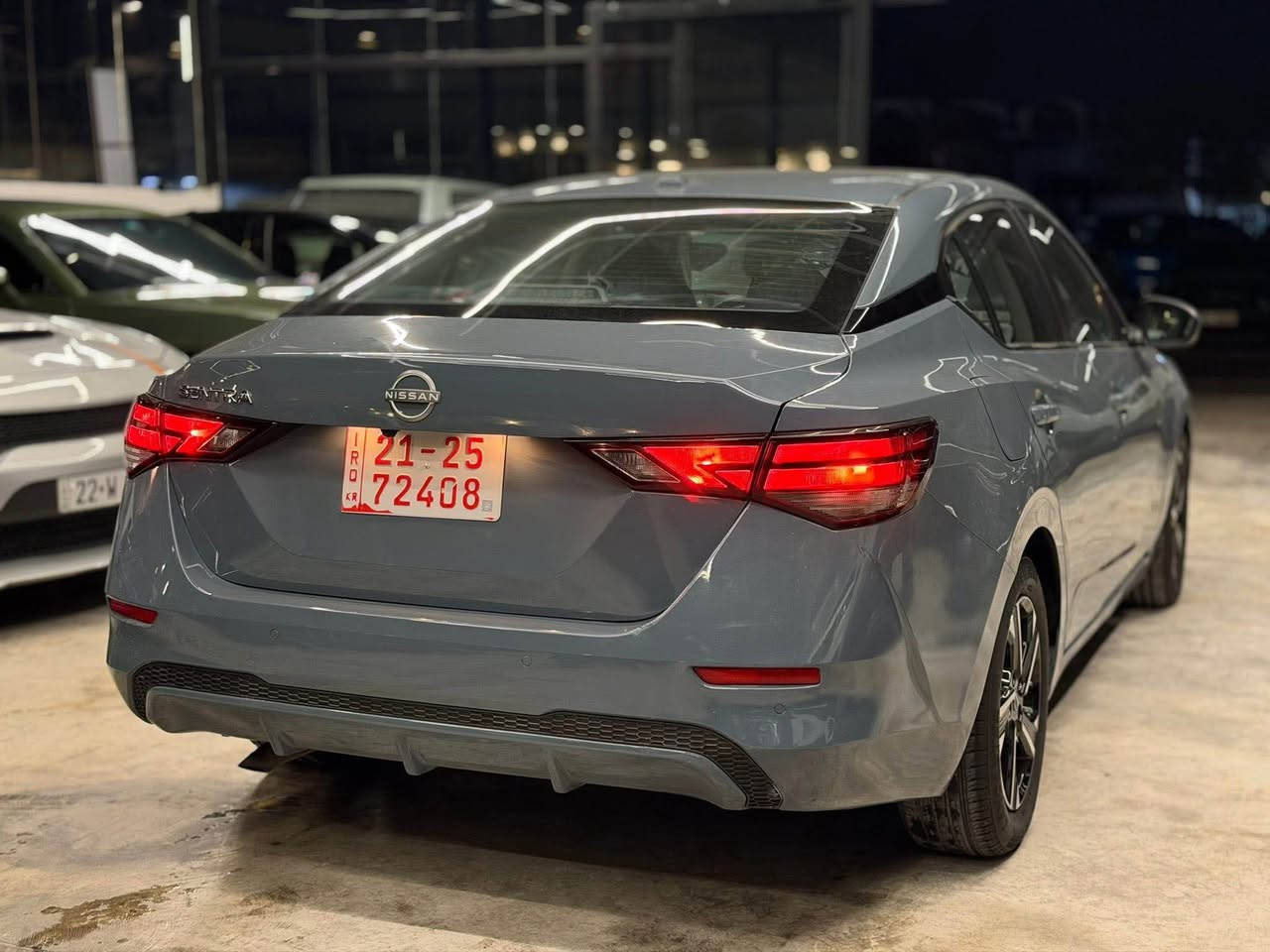 السلام عليكم 
نيسان سنترا sv 
موديل 2025
ماشيه ١٤ الف
الضرر بيها جامرلغ واحد امامي 
شاشه جبيره 
ويل كروم
رادار امامي وجانبي
حساسات خلفيه
وباقي المواصفات المعروفه
للبيع او للمراوس حسب القناعه
*********** كركوك, العراق
