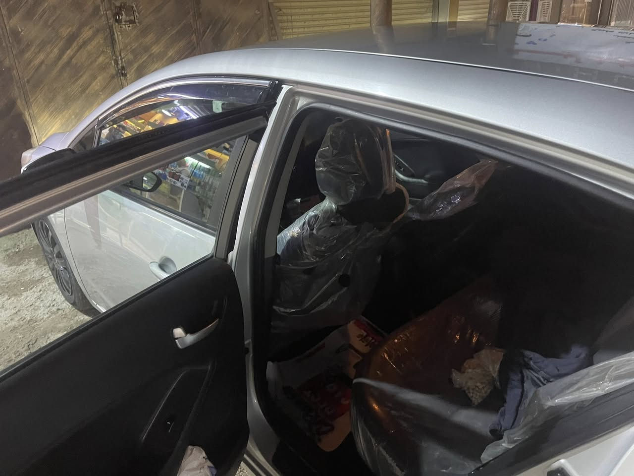 السلام عليكم اخوان فورتي 2017 وارد امريكي كلين بدون حادث نص مواصفات رقم بغداد الانكليزي السعر 105 وبيهه مجال رقمي ***********عنواني بغداد كويريش وره علوه الرشيد
