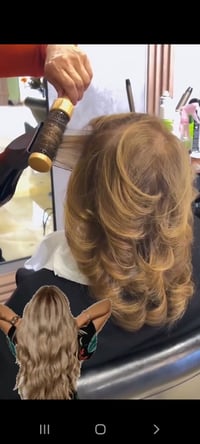 بعد إذن مدير الكروب...... زبوناني العزيزات احب اكلج اني الكوافيره ست ف...