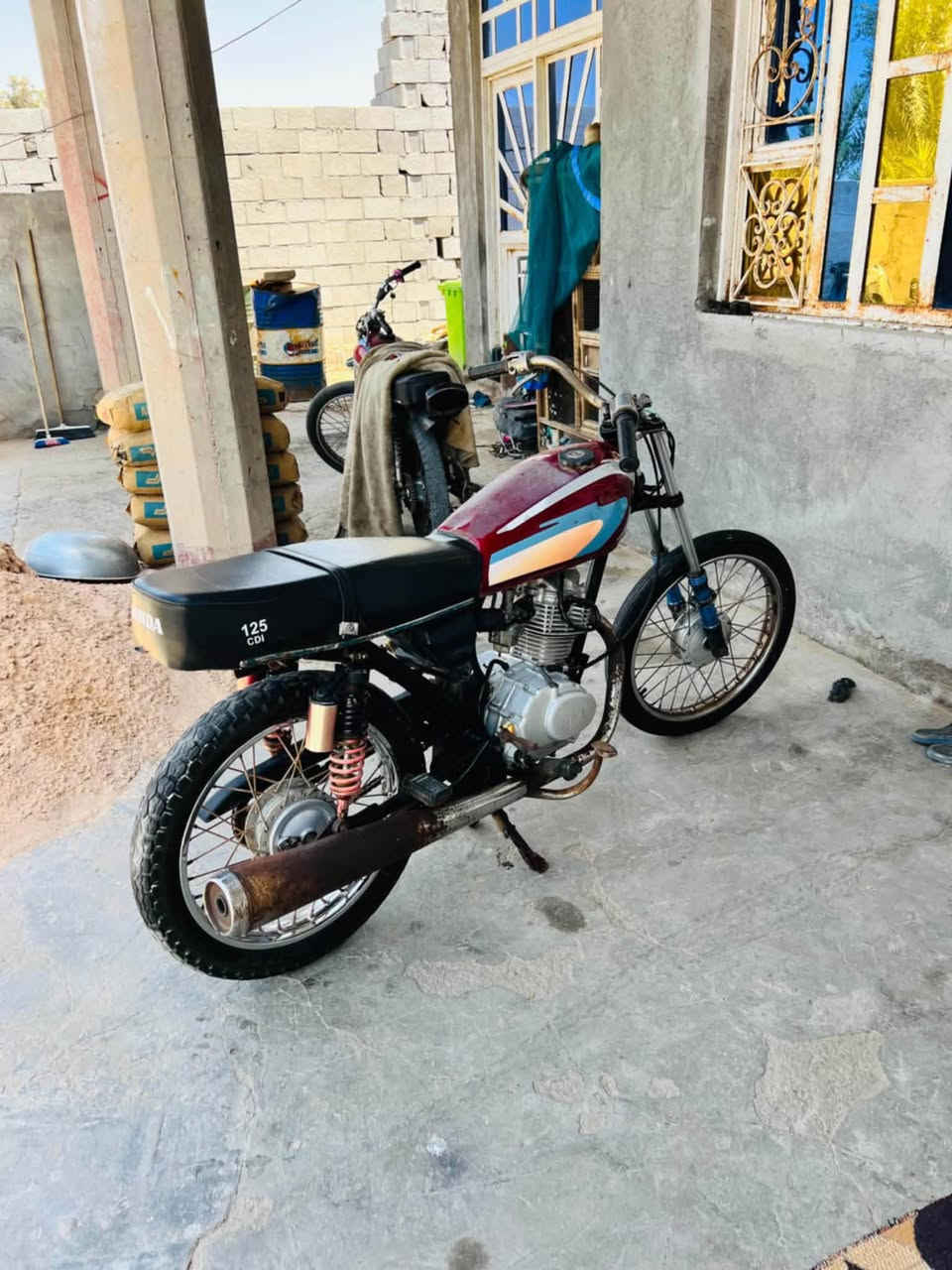 للبيع نامه مكينه خرسه شاصي نضيف ويلات نضاف مكينته حلوه ناعمه لا صوت ولا دخان سعره 250 وبيها مجال مكاني الكرنه ثغر تصل لا تراسل ‭***********‬
