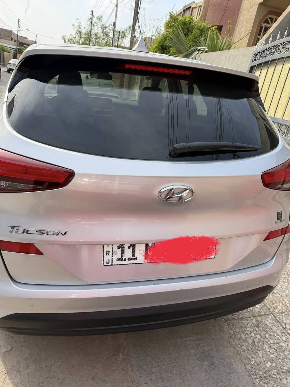 توسان امريكي  موديل 19. 

سياره بدون حادث فقط كلير. امريكا 
رقم بغداد انكليزي. جديد 
سياره حيل نضيفه واحله من لصور
 

سعر. 155 وبيهه مجال 

الشراي يتصل. 
***********
