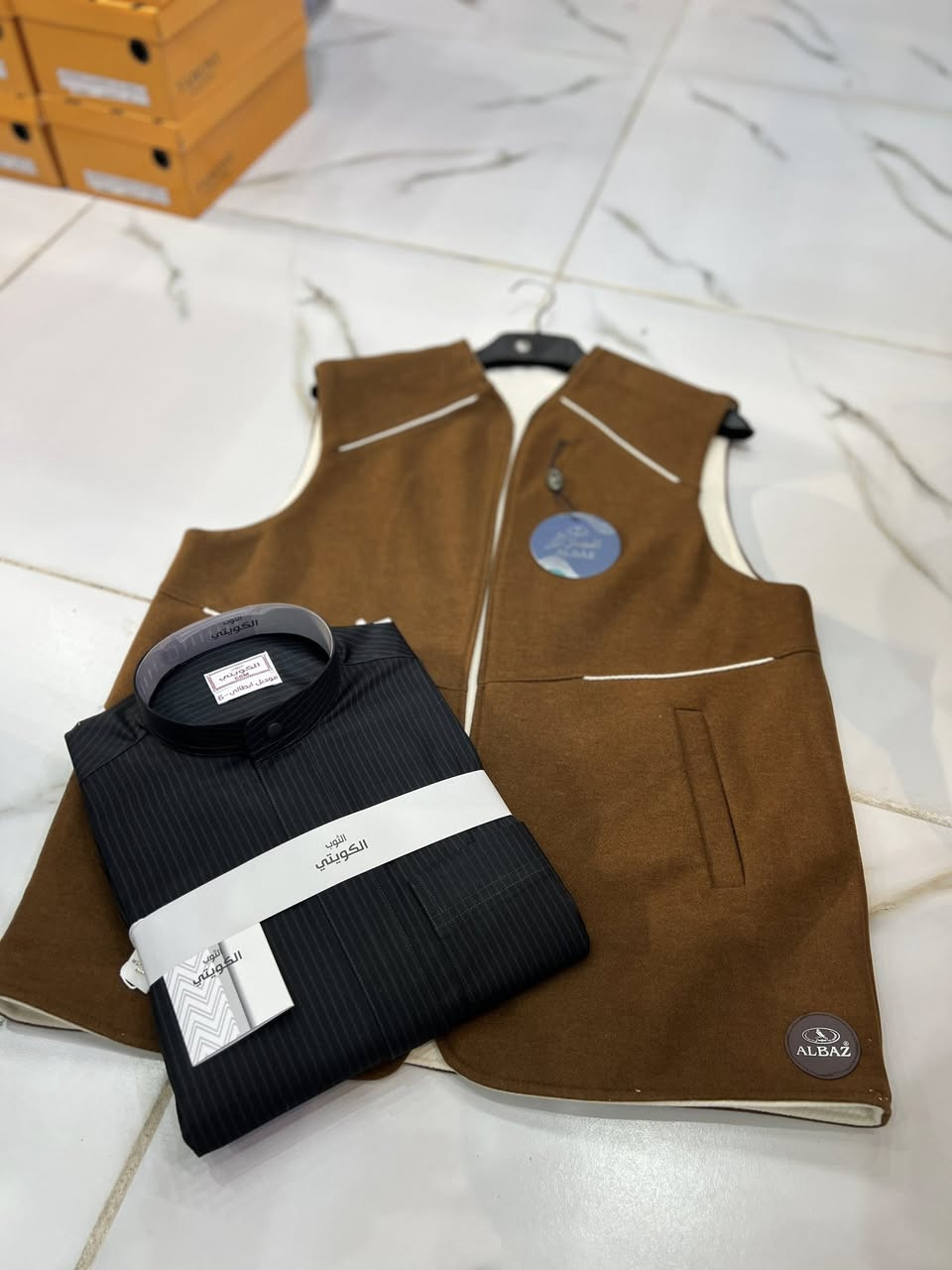 الإمارة للزي العربي
✨
يقدم لكم سيت 
يلك +دشداشة 
ليلك الباز
الدشداشة قماش ياباني درجة اولى 
كلّ القياسات متوفرة 💫
من ناحية ليلك او الدشداشة ✨
زورونا 
موقعنا 
الكائن
📍صورة الشهداء مجاور مندي حضرموت 
مقابيل المدرسة الإبراهمية 
للتواصل والاستفسار 
الاتصال ع رقم ‭٠٧٨٤ ٣٥٦ ١٣٧٦‬
