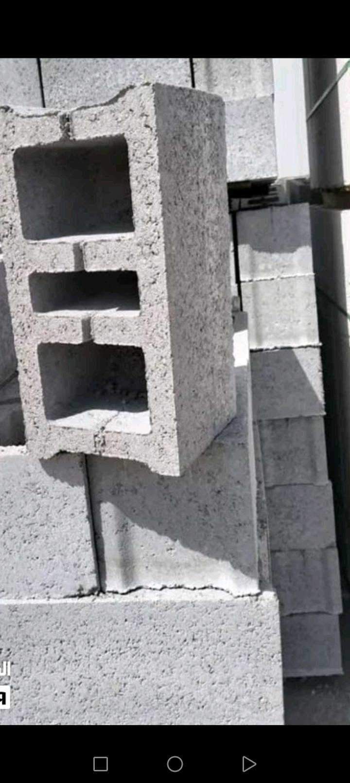 يوجد لدينا مواد بناء كافه رمل. حصو. جص. سمنت. طابوك. أسمنت أبيض. بورك معه التوصيل كافة مناطق البصره يوجد لدينا لوريات لنقل المواد ***********