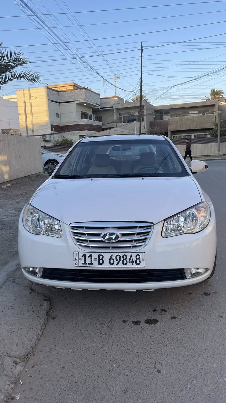 السلام عليكم
النترا 2011
خليجي مكينة ٢٠٠٠
مقدس السيارة بيهاا طخات بسيطة ونصبغن بدون حادث رقم بغداد بسمي 
تحويل مباشر السيارة مناقصهاا برغي حلوة مكاني بغداد حي الجامعة
***********
