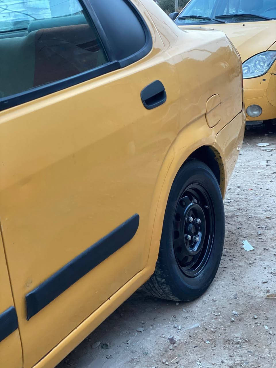 يا الله طيبه 2015 مكفولاه من الضربه وتبديل سعر 35 وبيها مجال بصيط وعندي سونر لها 
بغداد *********** بي وتساب  خوان اني مكلف بل نشر هاذ رقم ابو سياره
