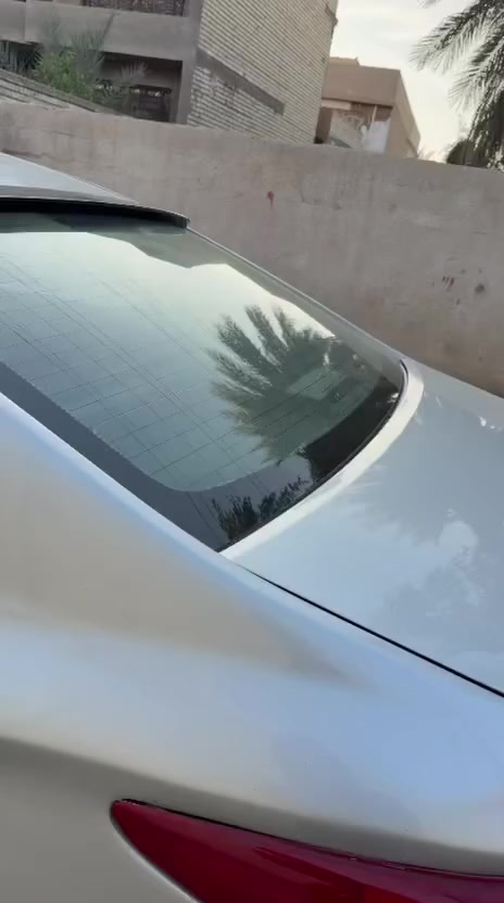 يالله سوناتا موديل 2011وارد خليجي السياره خير من الله كير مكينه صدر كله جديد بيها منضومه غاز مصبوغه عام اثر جراد 
بيها فقط جاملغ امامي سنويه لل 2029 تحويل ثاني يوم عنوان بغداد جكوك الرقم *********** 
السعر 115 وبي مجال والسوك كلشي بي والله يرزق الجميع يارب 🙏
