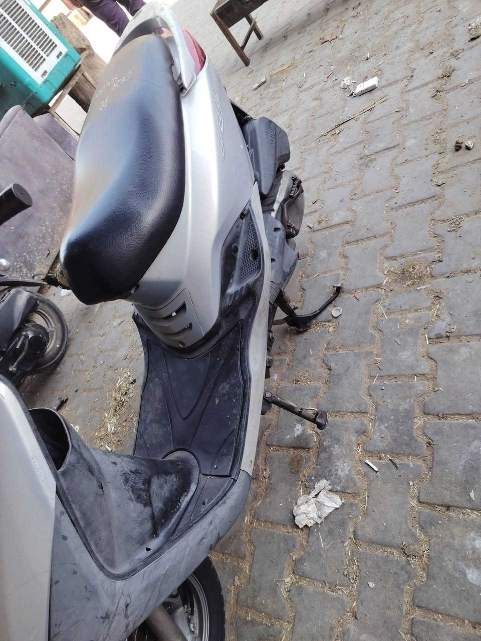 السلام عليكم دراجه بريز رمبه مكينه تخبل نكره سلف اي نقص مابيه سعر ٨٥٠ وبيها مجال مكاني بغداد الاعظميه رقمي ***********
