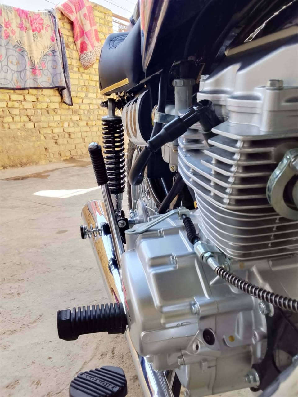 تعميرة حربي اوراق للبيع مكينة رابيدو الأصلي ست احرف اول تبديلة دهن الهة وشاصي سكنر 26 وغراضهة كلة اصلي صالهة سبوع مشدودة بعدهي ع سحك صبانة ماا ممدودة عليهة شوفت عينك سعرهةة 950 وبيهة مجال مكاني ديوانية الحمزة الشرقي المو شراي لا يتعبني فدوة اروحلكم للتواصل ***********
