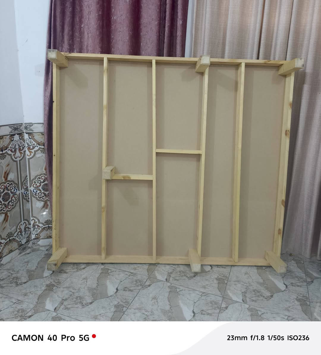 السلام عليكم عندي غرفه للبيع تركي
تسع قطع رقم الهاتف *********** السعر ٤٥٠ الف
