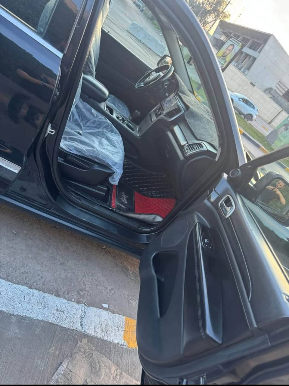 السلام عليكم جيب لاريدو2011  مواصفات اللاريدو معروفه السياره ماشيه ٩٦ رقم أربيل تريد تحويل او وكاله بكيفك السعر ١٥٠ وبيها مجال بسيط لبيع او كراوس حسب القناعه سونر مرفق وياها


**إذا كنت صاحب هذا الإعلان وتريد حذفه لأي سبب، رجاءا أرسل رسالة إلى الدعم الفني**