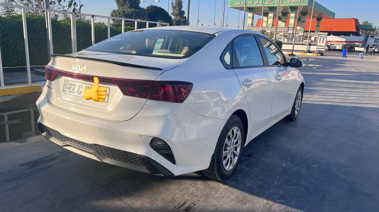 مكلف بالنشر 
سيارتو ٢٠٢٢
ماشيه ١٢٨
قطعتين تبريد 
فول تحكم ستيرن 
حساس خلفي 
داخل لونين 
تخم تاير 
كفاله عامه عده شبر صبغ بخشم الجاملق ورصعات موضحه 
السعر160
***********
