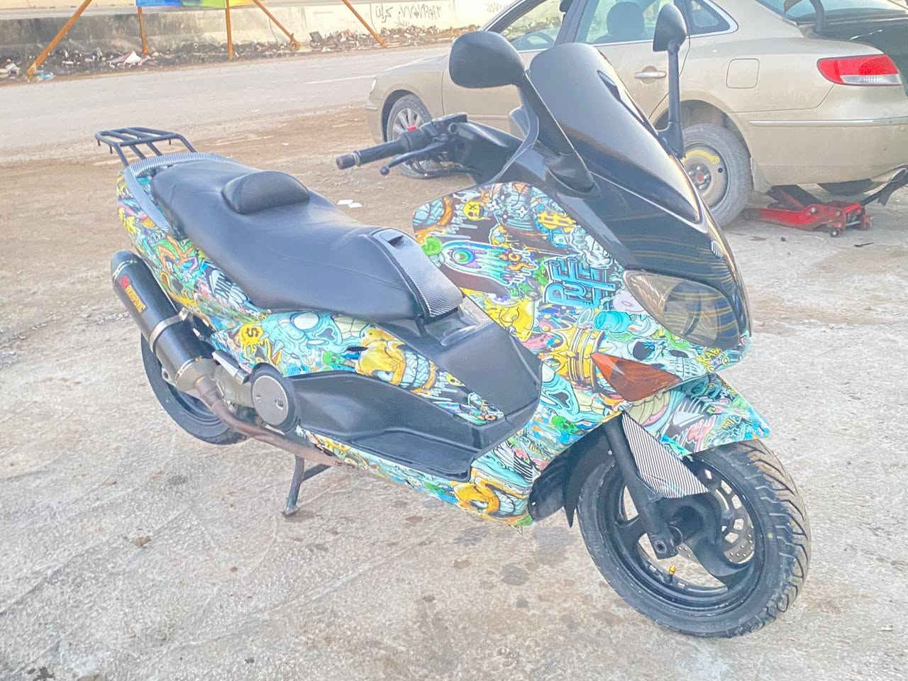 السلام عليكم دراجه تيماكس للبيع
موديل 2007 كابريتر 

دراجه نضافه فولل 

زوج تاير اندوسي جديد 

شراي جيب فيتر وياك و تعال افحص

***********
15ونص$ و بيها مجال قليل الشراي
