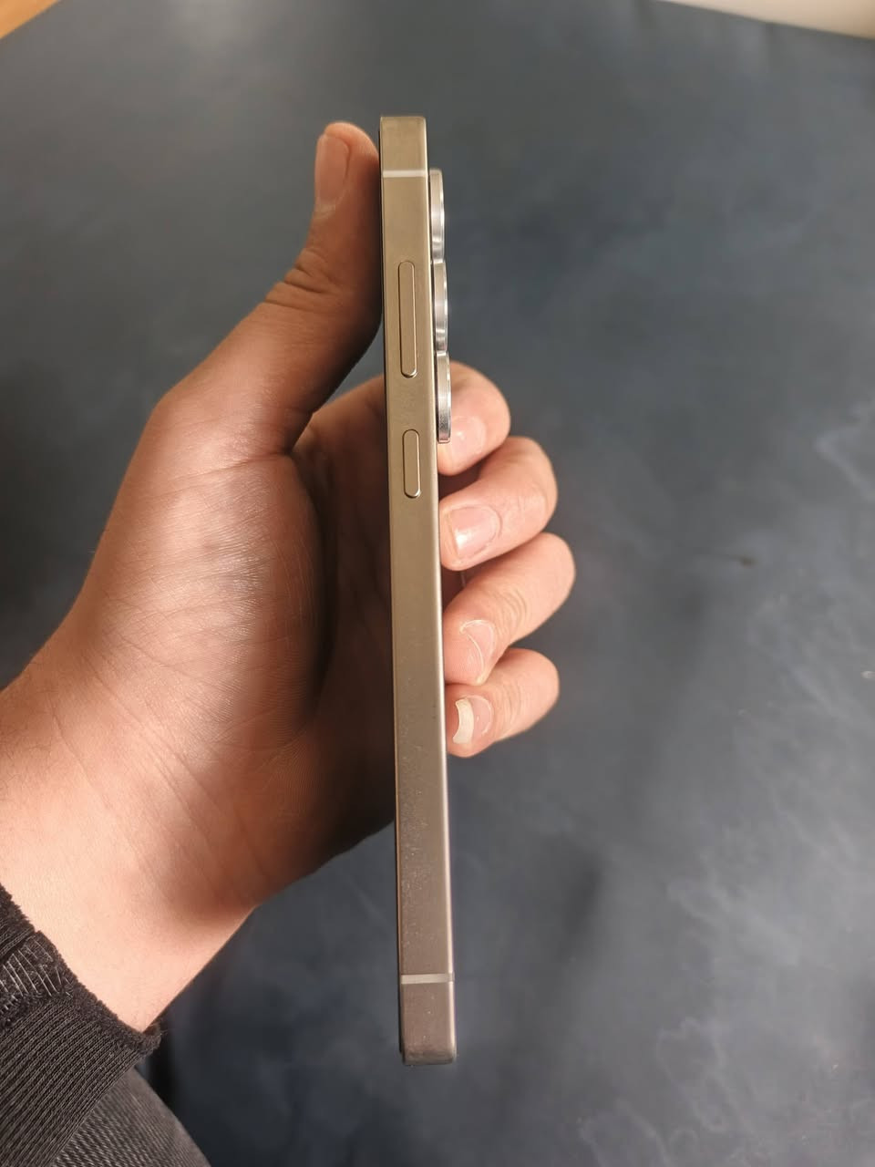 اس 25 التره
ذاكره 256 
رام 12
دبل سيم
نضافه 100/100
سعر   مليون 280 وبي مجال
معه كارتون وكيبل 
معه شاحن سامسونج عين الفهد اصليه
*********** بي وتساب
*********** بي وتساب
