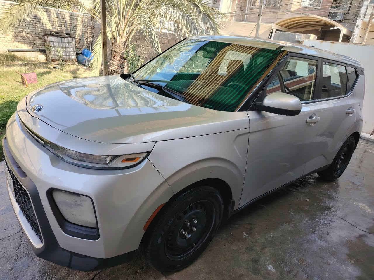 السلام عليكم.   كيا صول.  وارد امريكي  موديل ٢٠٢٠ للبيع    رقم بغداد  با اسمي  ماشية 44 mi  مكاني بغداد با اسمي. 

مكاني بغداد الدورة. وكل التفاصيل الباقيه موجودة با الصور. 

سعر 142$ وبيها مجال بسيط 

***********.
