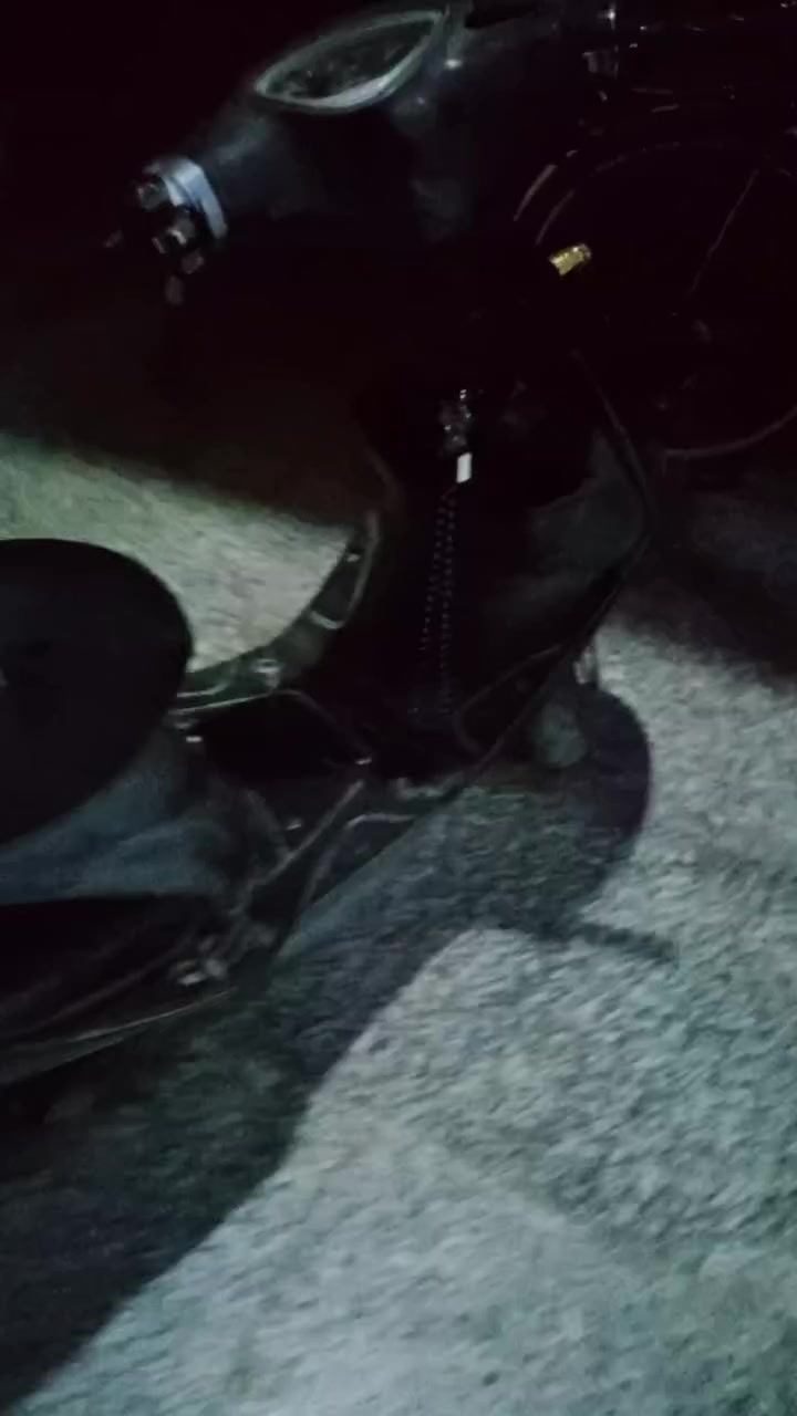 سلام عليكم  دراجه ماكس عدله نضافتها شوف اعيونك نكره سلف بأي وقت دراجه دبل تاير جديد  نقصها فقط باتري  سعر ب 475وبيها مجال للشراي يشلع عيوني  هاذه رقم *********** مكان العبيدي شارع 20
