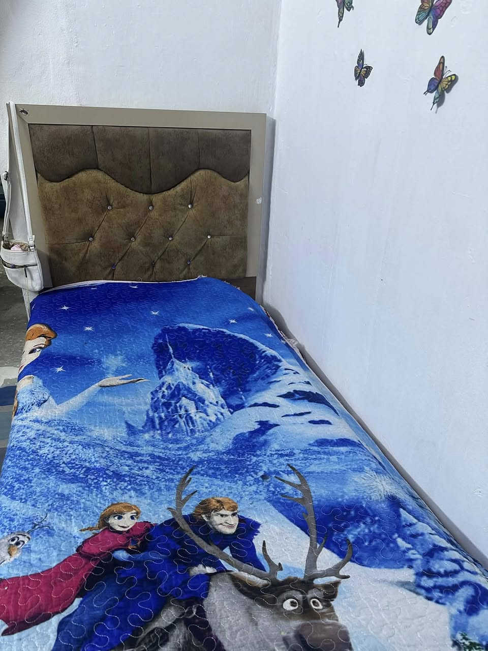 غرفه تركي نفر نظافتها 90‎%‎ 
حيل نظيفه 
250 الف 
مكان شقق الخضراء


**إذا كنت صاحب هذا الإعلان وتريد حذفه لأي سبب، رجاءا أرسل رسالة إلى الدعم الفني**