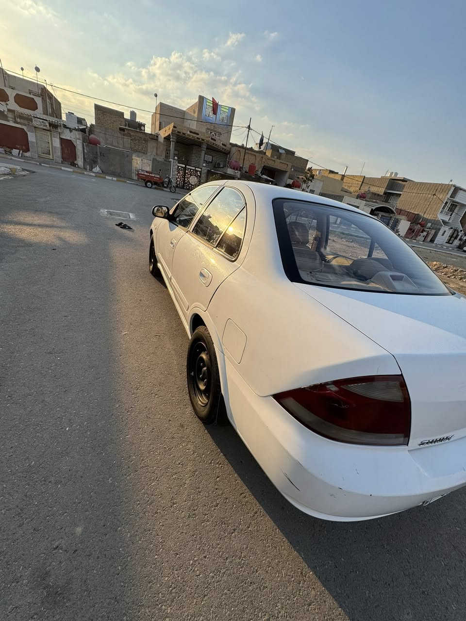 السلام عليكم
نيسان سني موديل 2007 بدي كوري بأسمي مصبوغة احزام 83$للاستفسار اكثر الاتصال ع الارقام التالية 
***********
***********
