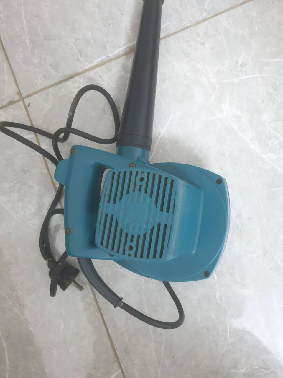 بلور هواء ماكيتا ياباني اصلي الاستفسار 
على الخاص


**إذا كنت صاحب هذا الإعلان وتريد حذفه لأي سبب، رجاءا أرسل رسالة إلى الدعم الفني**