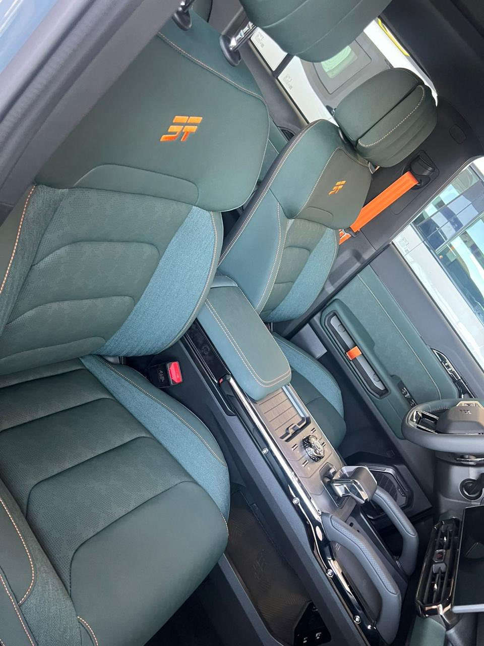 جيتور. ٢
فول موصفات معروفه بعد جيتور

ماشيه. ١٥ الف

سعر. ٣٩ مليون قفل 

مديل. ٢٠٢٥
الاتصال ***********
