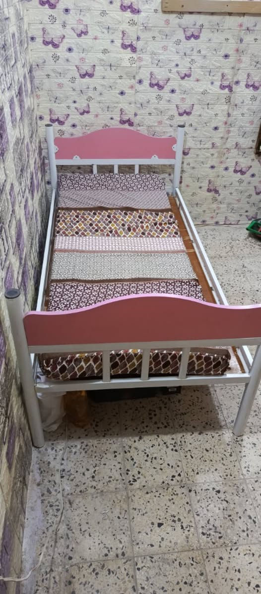 چربايه 50 الف
والزاويه 25 الف
البصره ، المشراق الجديد
***********
