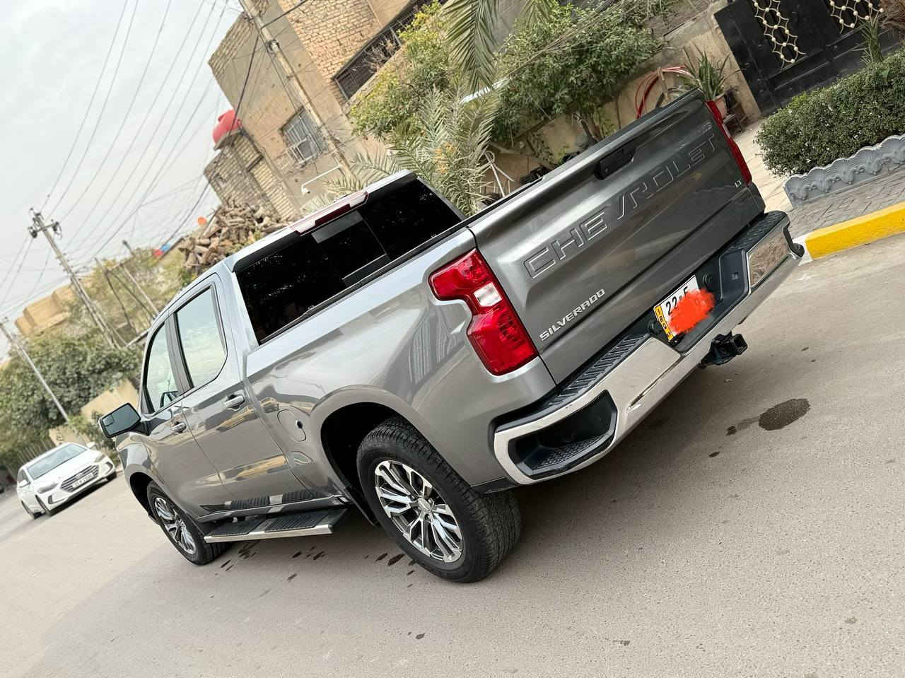 شوفرليت سلفادور LT   موديل 2020 وارد  حادثه سطحي بنيد وبدايه الجاملع الأمامي بدون أيرباك السياره نظيفه  جدا  بدون بارد وبدون شخوط وعلى أيد وحده  وبدون أي نقص  كير ومكينه بشرط وترايك أي مكان يعجبك شرط  رقم اربيل بأسمي وشرط  تحويل ثاني يوم محرك 8 سلندر 5300 المرغوب  ومعروف المواصفات مالتها  ماشيه 109 الف كيلو متر مكان السيارة بغداد الكرخ السعر 253 ومجال للشراي
***********
