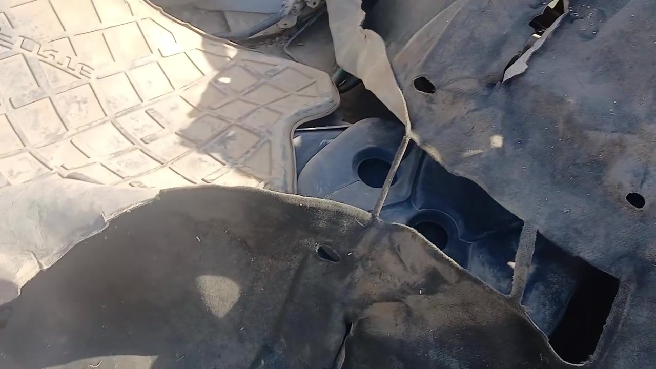 السلام عليكم
غراض فورتي سيراتو تفصيخ اصلي ✅

من9ل13⚠️

بيبان امريكي 

دعاميات 

مكاني بغداد جديده 

تواصل /***********
