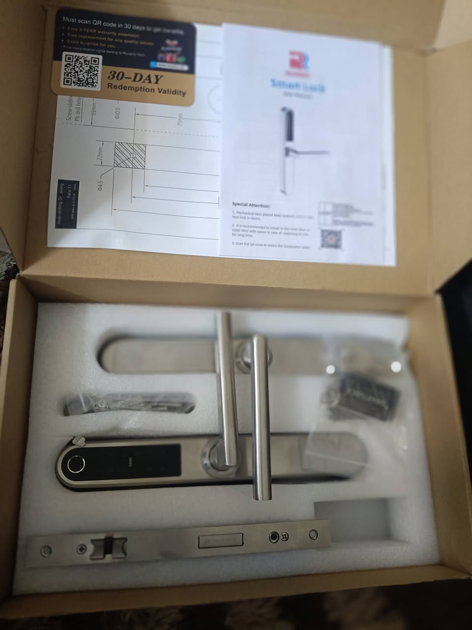 كيلون باب سمارت لوك جديد لوك ينفتح بل رمز وبل كارت وبل بصمه وبل موبايل السعر 100الف قفل الرقم ***********
