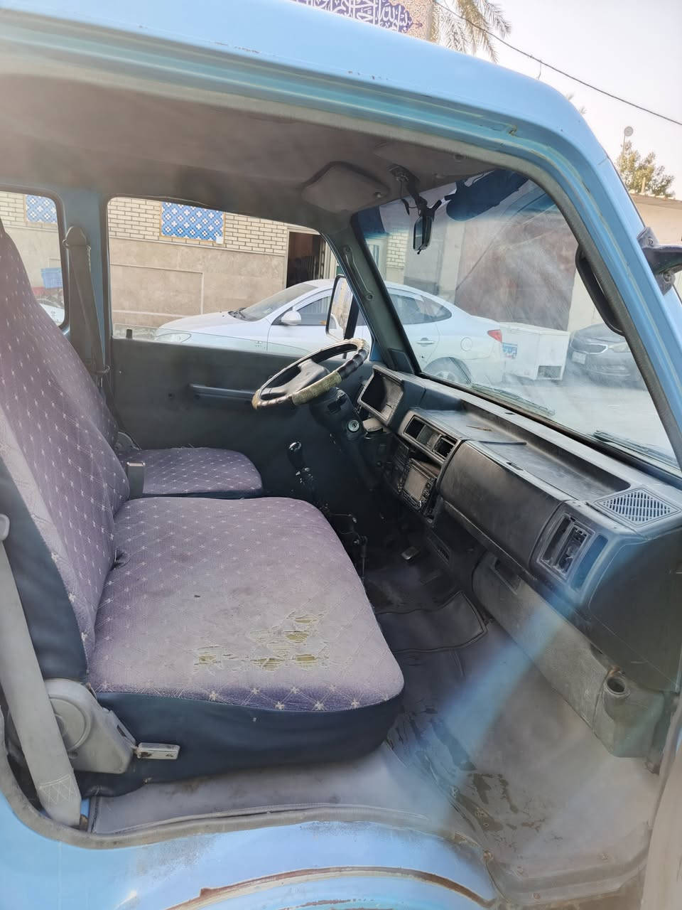 السلام عىليكم 
سيارة بنكوو موديل ٩٥ سيارة بلاديه كفاله من محرك وكير واكسن وشاصي و كهربايات رقم الماني انبار وشرط التحويل ثاني يوم المكن بابل المسيب اولاد مسلم ع (السعر ٦٥ وبيها مجال قليل) الهاتف ***********
