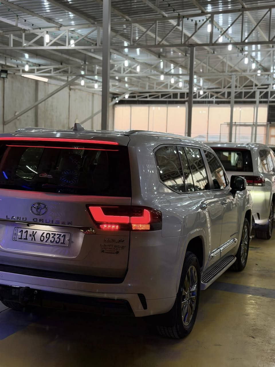 يعلن معرض بيت شريجي👑 عن وصول تويوتا لاندكروز 2025 limited s رادارات كامرات 5  محيطيه 360 درجه مغلفة ppf اصلي ضمان مستر نانو فول الفول شباك لد
2025 ماشيه 5 الاف لسياره مرقم بغداد فول شاشات وتطبيق  لمتد مكفوله كفالة عامه من كلشي  نستقبل بيع او مراوس العنوان كوت حي لحكيم 🧿سعرها 80 الف
#تويوتا_ لاندكروز_2025 gxr limited✈️
اللون: ابيض white
عداد المسافات5 km
المواصفات:  رقم بغداد فول مواصفات ١/١
مغلف ppf 
رادارات 
شباك لد
سلايد(فتحة قمارة)
كراسي جلد اصلي(بيجي)
كراسي اثنين كهرباء
تبريد خلفي شاشة
شحن الهاتف لاسلكياً
ثلاجه
كروس سرعة 
خمس بصمات
فول تحكم استيرن(جهتين امامي+جهتين خلفي)
شاشة عرض الاعطال
صندوك كهرباء(شفط)
فتح صندوك تلقائيا  
دبل كير(عادي+اوتوماتيك)
ناقل حركة ٨ نمر
دبل حساس(امامي+خلفي)
نظام تحكم بمستوى الضوء الداخلي
مانع تزحلق
نظام فتح الابواب لاسلكياً
فور ويل
شاشة امامية كبيرة اصلية
شاشات خلفيه تطبيق 
كامرة خلفية اصلية
تشغيل عن بعد
دوسات كتابة landcruiser
اشارة بالمري
مري كهرباء(شفط)
لايت عدسة زنون(عالي+ناصي)
لد امامي
#ويل_20_الجديد_كليا
#سستم_صوت
مدخل
CARPLAY
‏BLUETOOTH 
‏AUX
‏I POD
‏USB
‏CD

للاستفسار الاتصال بِنَا على الأرقام التاليه

  حسنين ‭0771 508 5598‬ واتساب او اتصال
