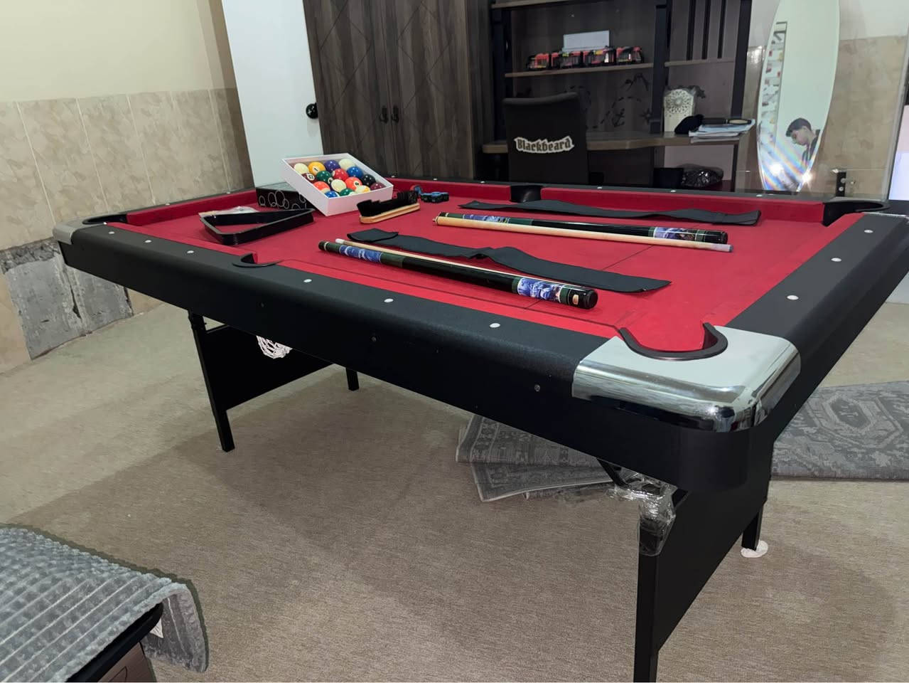 سڵاو 
ئەم مێزە یەک مانگە بەستراوە ١٤ یاری لەسەر کراوە باشترین ماڕکەی عالەمیە شازی یاری کردنی هەیە کوشن و تۆپ و دارەکانی ستانداردە ٦ چۆکی لەگەلە تەنیا یەک ١ دانەی بەکار هاتوە ئەویش نیوەی تیا ماوە ئەوەنە پاک ماوە 
سێگۆشەیەکی ئەسڵ بەکارم نەهێناوە
سێتێک داری تۆڕنەمێنت ئەسڵ
٢ داری ٣٠ هەزاری لەگەڵە
دوو جانتای جلد
نرخ ٥٠٠،٠٠٠ هەزارە 
ئەگەر موشتەری نامە بنێرە یان پەیوەندی بکە 
*********** أربيل, العراق
