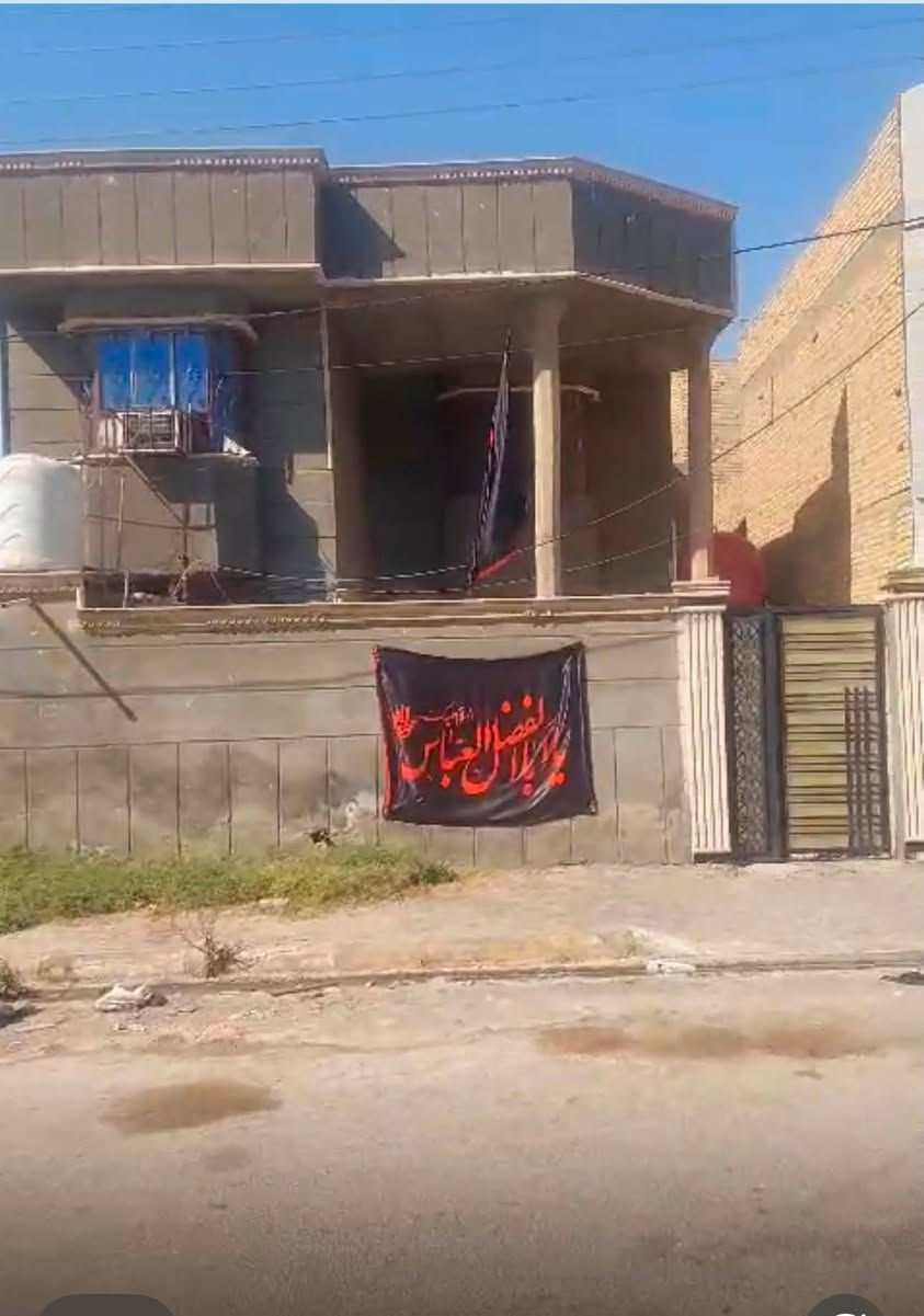 🔶#بيت_للبيع_في_حي_الحكم
🏠المساحة 250 متر  طابقين 
🏢البيت بناء قديم صالح للسكن يقطع على شارع 
        بعرض 15 متر موقع مميز 
💸السعر المطلوب 168 مليون
🏠 مكتب خالد للعقارات / الحيدرية / شارع 
      المحافظة  /قرب افران العامل
☎️ ***********
     ***********
