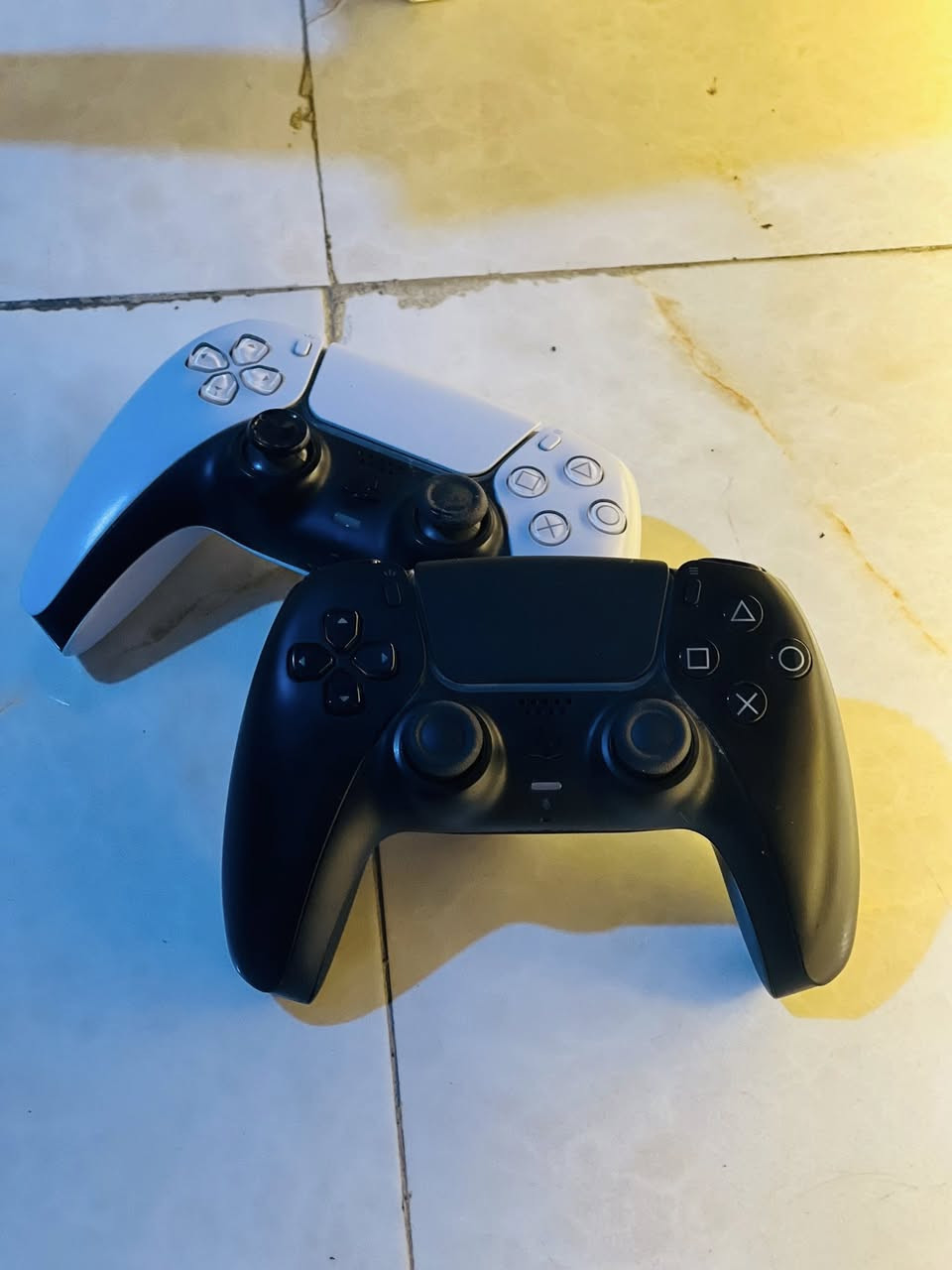 بلي فايف فات كامل ملحقاته اصليه ويا جوستك عدد 2 وأقراص 3 وحساب داخل حساب FC 26 العنوان البصرة


**إذا كنت صاحب هذا الإعلان وتريد حذفه لأي سبب، رجاءا أرسل رسالة إلى الدعم الفني**