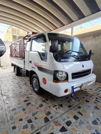 كيا أم عيون موديل 2002 رقم بغداد  مكينه 3000 بلادي لاصرف لا بخار  كير ...