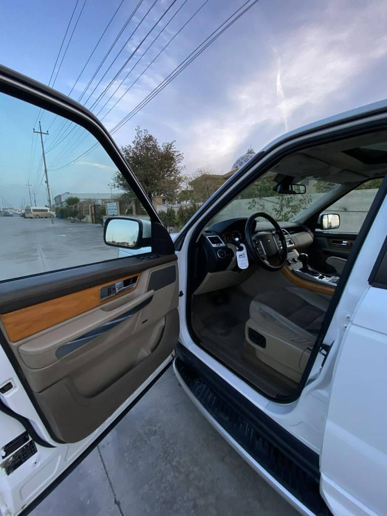 رنج روفر موديل 2013 سفري شريكه سردار ناو زرد فول مواصفات مه كينه بي سوبر مرغوب رقم و سنه وي و هزه تازه يه به ناوي خومه جاهزه ده عامي لو ده عامي بشرت بي صبوغ ته نها 129 هه زار رويشتيه 

رنج روفر موديل 13 ضمان شريكة سردار خليجي داخل اصفر و محرك مرغوب 8 سلندر بدون سوبر ماشيه 129 الف فقط رقم و سنه وي و هزه جديد بسمي بدون صبغ او ضرر كل شي بشرط جوبات و محرك و كير أربيل, العراق


**إذا كنت صاحب هذا الإعلان وتريد حذفه لأي سبب، رجاءا أرسل رسالة إلى الدعم الفني**