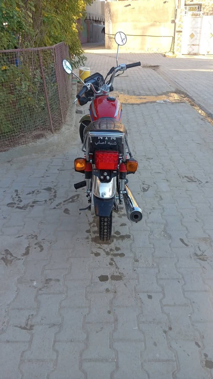 السلام عليكم دراجه  شلامجيه مديل 25 للبيع  مكان طويريج تصال على رقم الجوال . السعر 750 وبيه مجال. ***********
