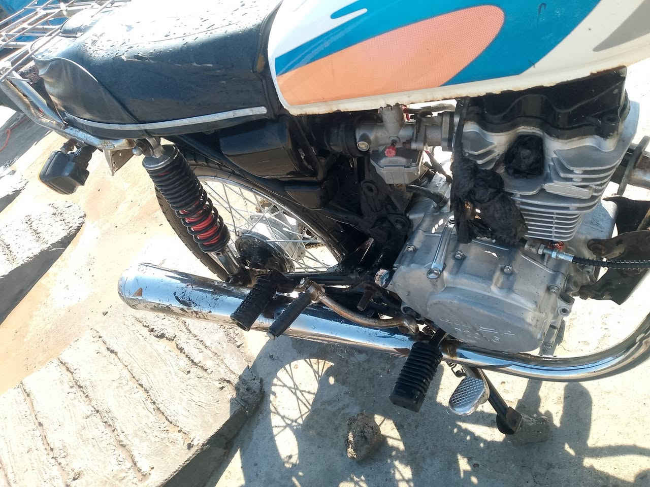 تايكر 21 للبيع مابيه اي نقص كلها شغاله كلك كلك كلك مكفوله سرقه 
السعر 300 وبيها مجال 
***********
