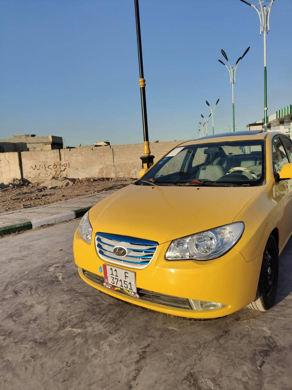 السلام عليكم ورحمة الله وبركاته النتره ٢٠٠٩ وراد امريكي حادث جاملغ الغد اليبل واحد سياره جاهزه من كلشي مصفره رقم جديد السعر ٩٠ العنوان بغداد جسر ديالي رقمي ***********
