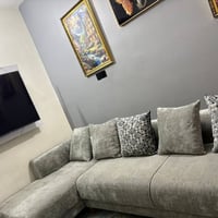 كورنر • قليل مستعمل • قفل