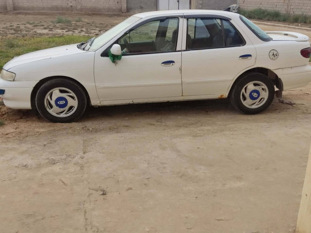 السلام عليكم كيا سيفا موديل 1997 رقم بغداد الماني كير ومحرك وحداديه وتايرات كفاله السعر 27  رقمي ***********
