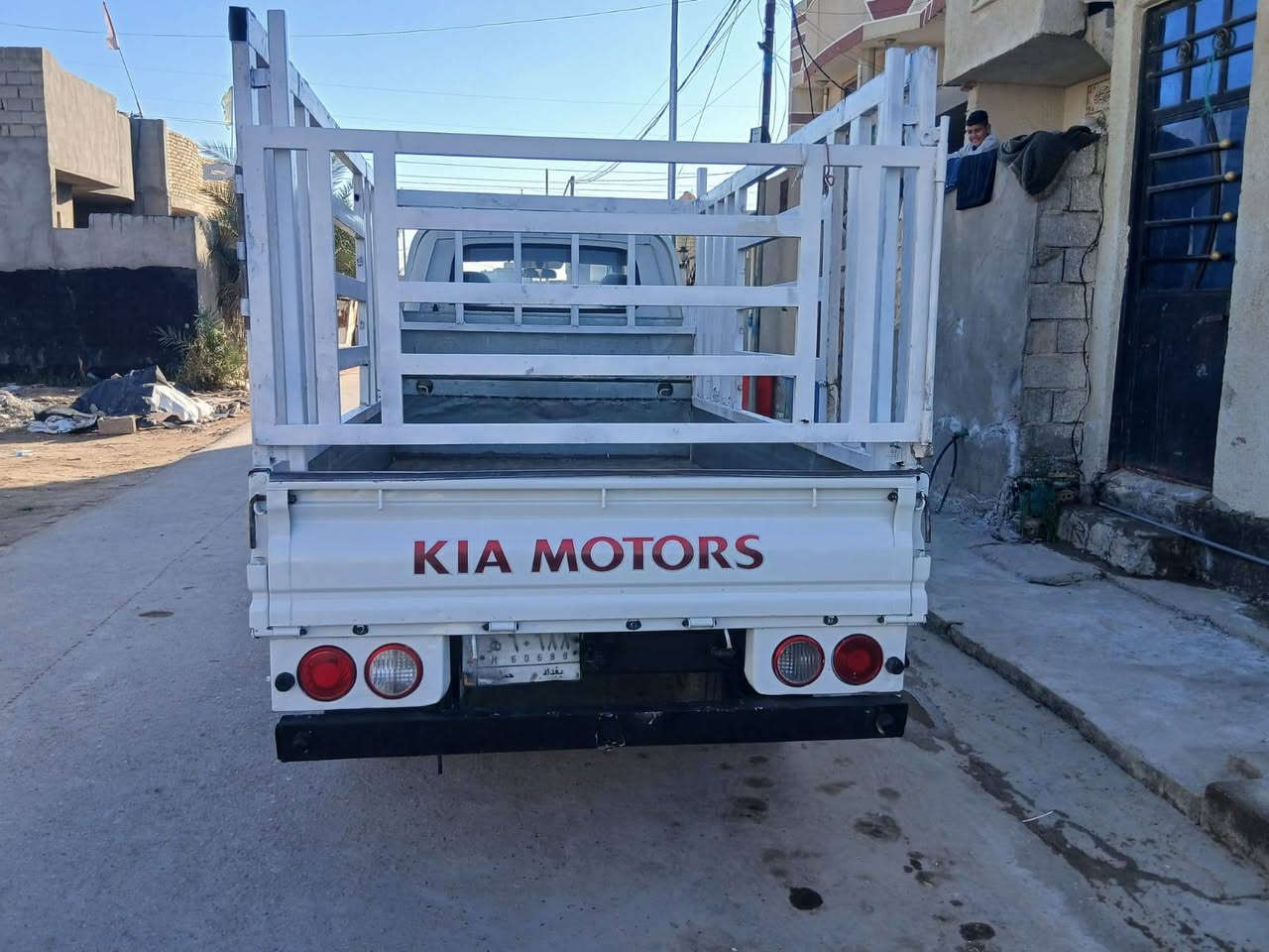 السلام عليكم كيا فحل رقم بغداد مشروعوطني موديل 2016محرك  4000مفتوح تخم تاير جديد تايرخلفي 14ستد27السياره خير من الله الهاتف  ***********
