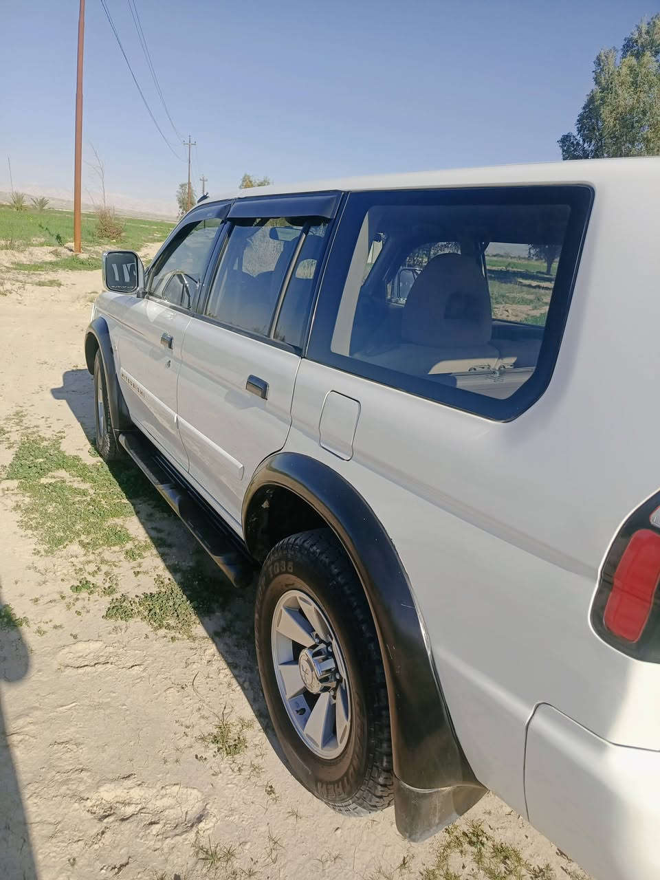 سلام عليكم متسيبوشي ناتيفيا للبيع موديل 2008رقم بغداد  سياره الف ما ذب عليه تخم تاير ياباني باتري جديد محرك لا صرف ولا تبخير كير شركه  لوكير شغال كهربائيات كله شغاله تبريد تدفئه كله شغاله عده صبغ بجاملغ الخلفي شويه ما متكد بضبط شكد صبغ بي شبرين اكثر عنوان سياره ديالى قضاء مندلي مندلي سعر 110وبيه مجال للطيبين وشراي رقم الهاتف ***********
