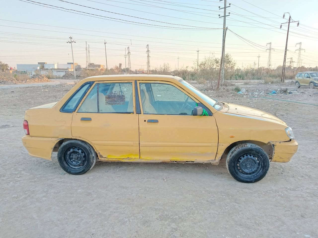 السلام عليكم سايبه للبيع موديل ١٣ مكينه جديده وكير جدير وضفيره جديده وتخم تايرات جدد وباتري جديد وسلف جديد ربع ماتصرف عليهه رقم ديوانيه وراعيهه هم بدوانيه جيرانه الغرامات مصفره بس الهيئه عاليشري ورقتين مكلف بنشر رقم *********** سعرهه 16
